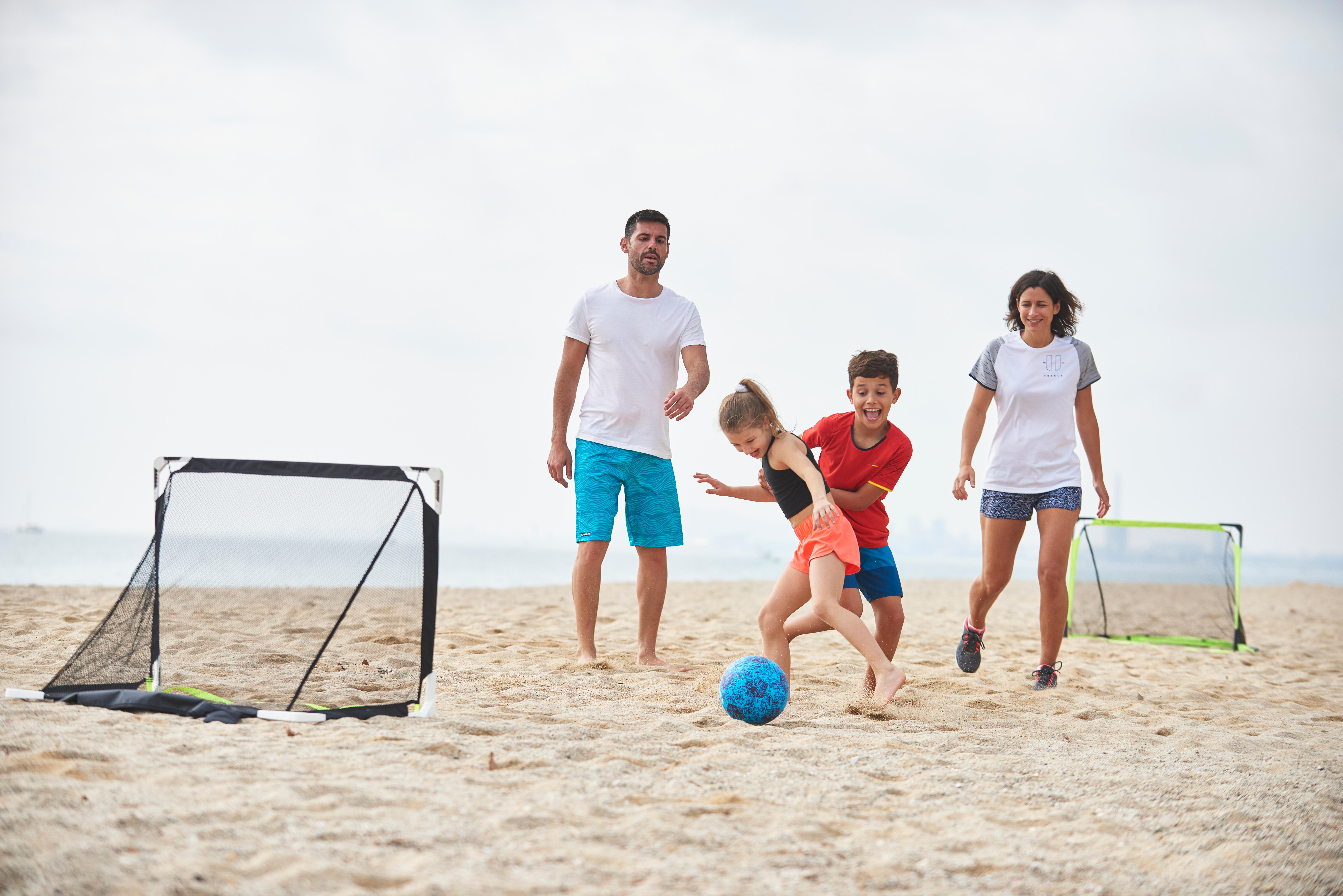 Portería de fútbol gris